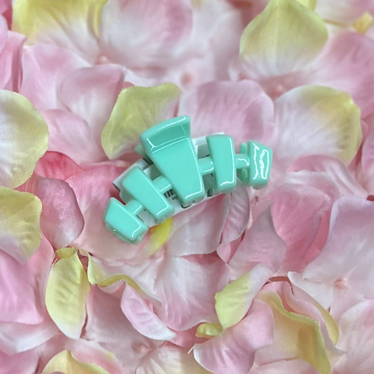 2024 Spring Teleties Collection Shabby Chic Boutique and Tanning Salon