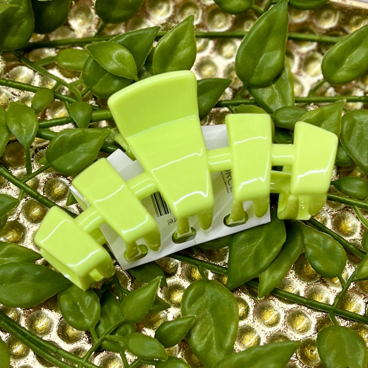 2024 Summer Edition Teleties Shabby Chic Boutique and Tanning Salon Classic Large Hair Clip - Aloe There!