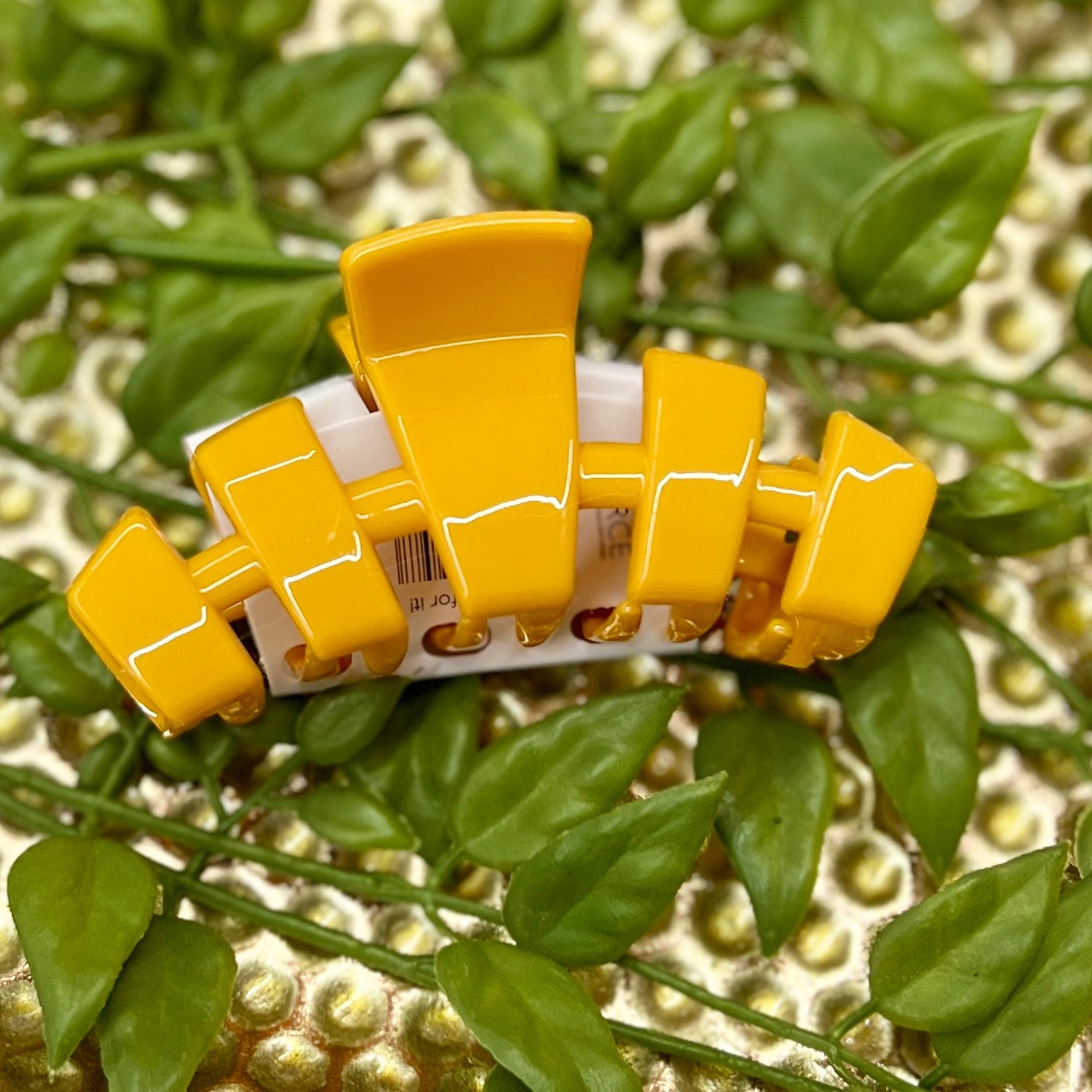 2024 Summer Edition Teleties Shabby Chic Boutique and Tanning Salon Classic Medium Hair Clip - Mango