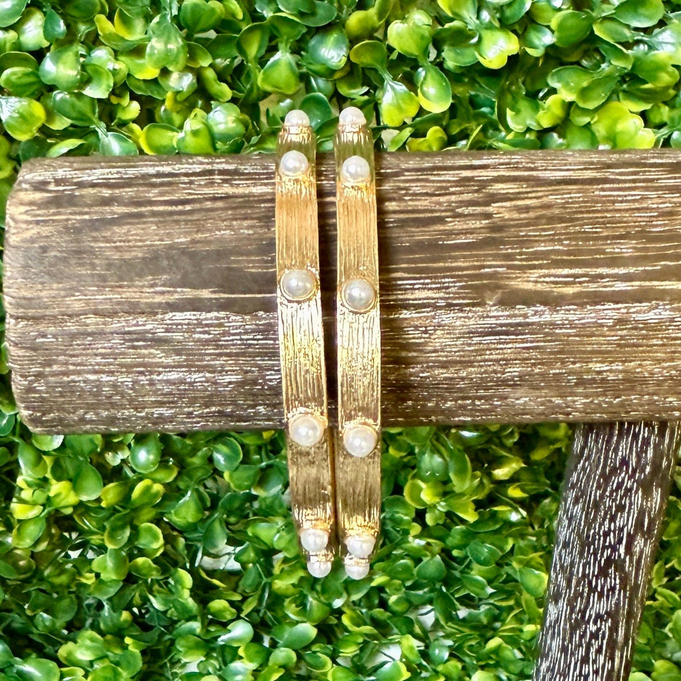 Bangles Shabby Chic Boutique and Tanning Salon Pearl