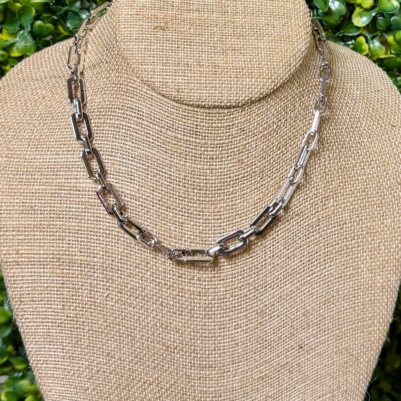 Basic Chains Shabby Chic Boutique and Tanning Salon Silver