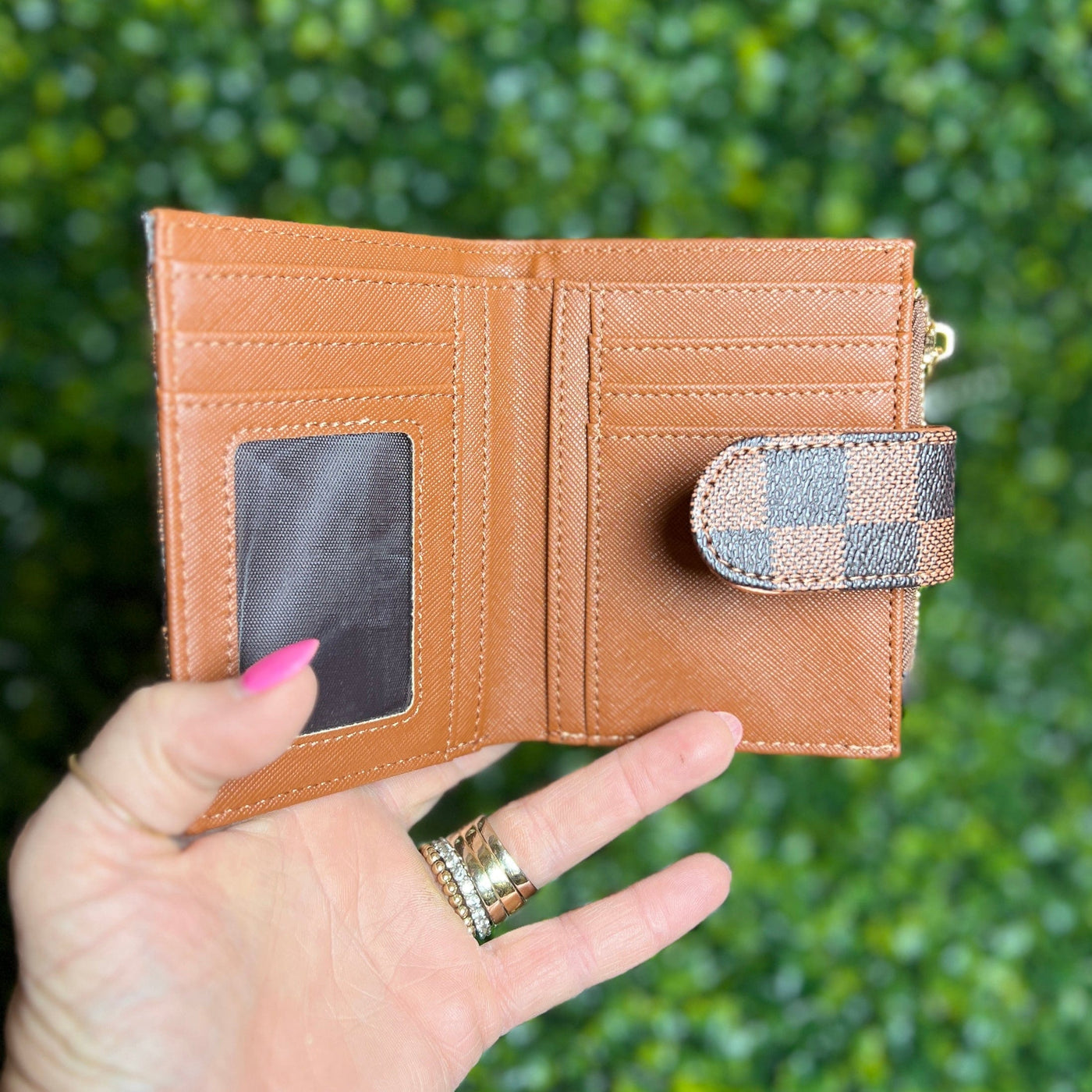 Checkered Wallets Shabby Chic Boutique and Tanning Salon