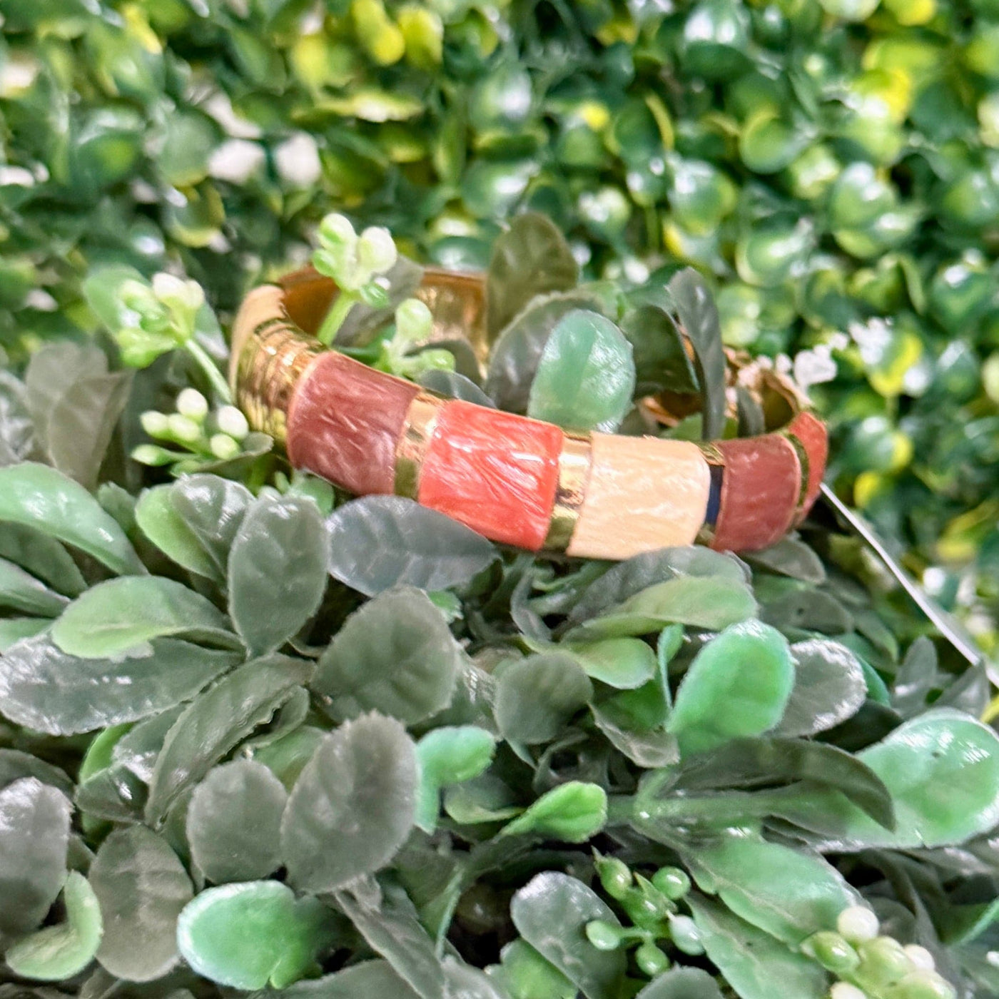 CInnamon Shades Goldtone Bracelet Shabby Chic Boutique and Tanning Salon