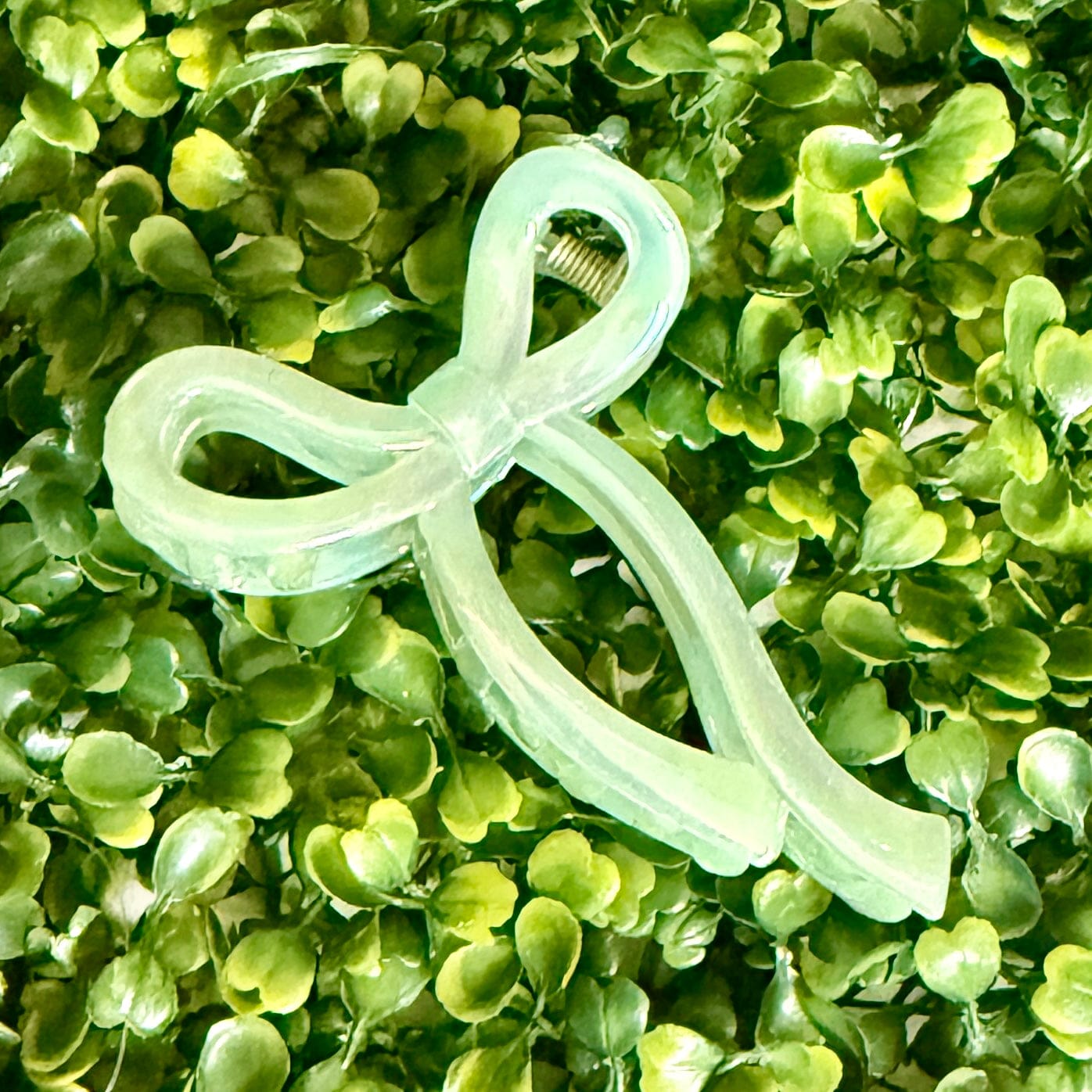 Girly Bow Hair Clips Shabby Chic Boutique and Tanning Salon Green