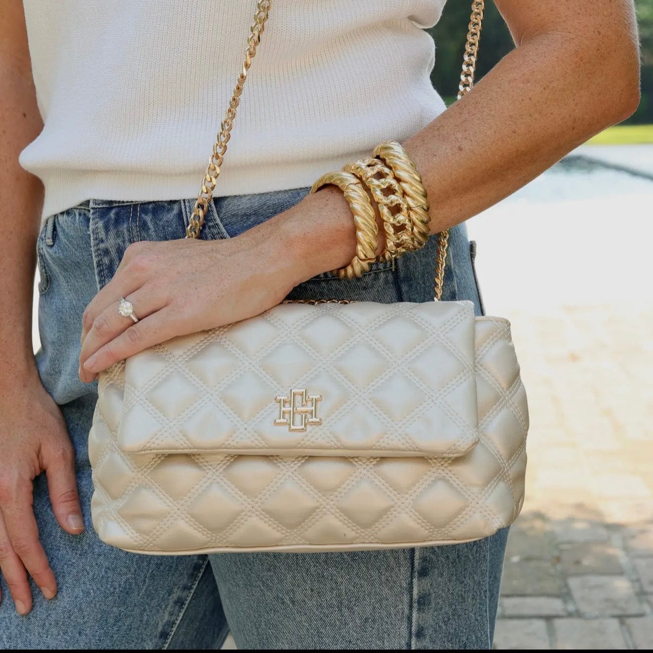 Leigh Quilted Crossbody Pearl Quilted Dq Shabby Chic Boutique and Tanning Salon