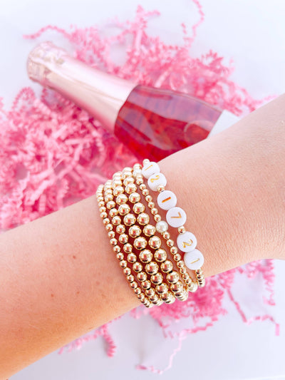 Madi Beaded Bracelet in Gold: Standard 6.75 inch Beaded Blondes