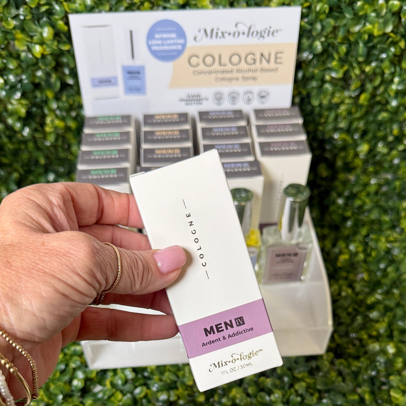 Mixologie Men's Cologne Shabby Chic Boutique and Tanning Salon IV (ARDENT & ADDICTIVE)