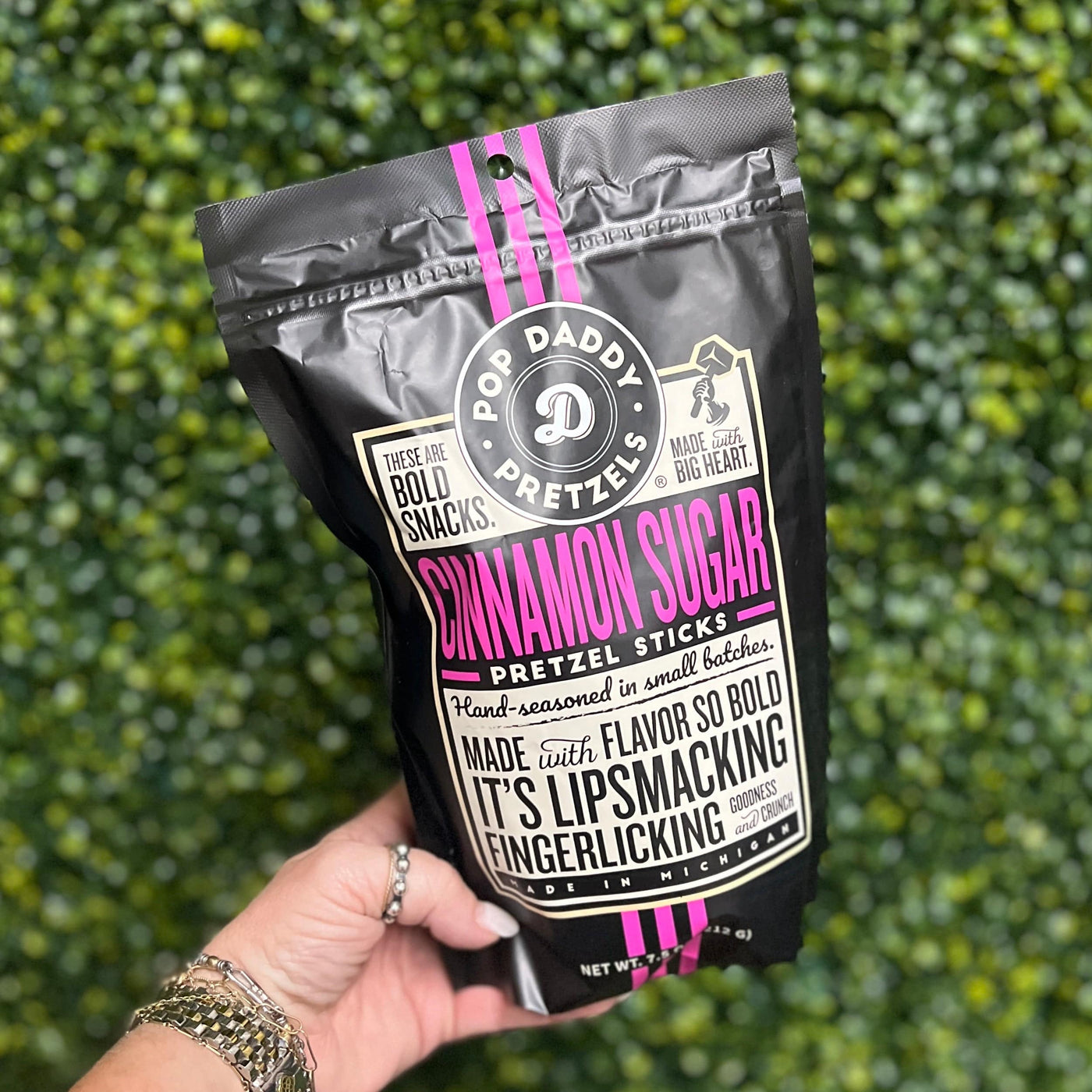 Pop Daddy – Cinnamon Sugar Seasoned Pretzels 7.5oz Shabby Chic Boutique and Tanning Salon