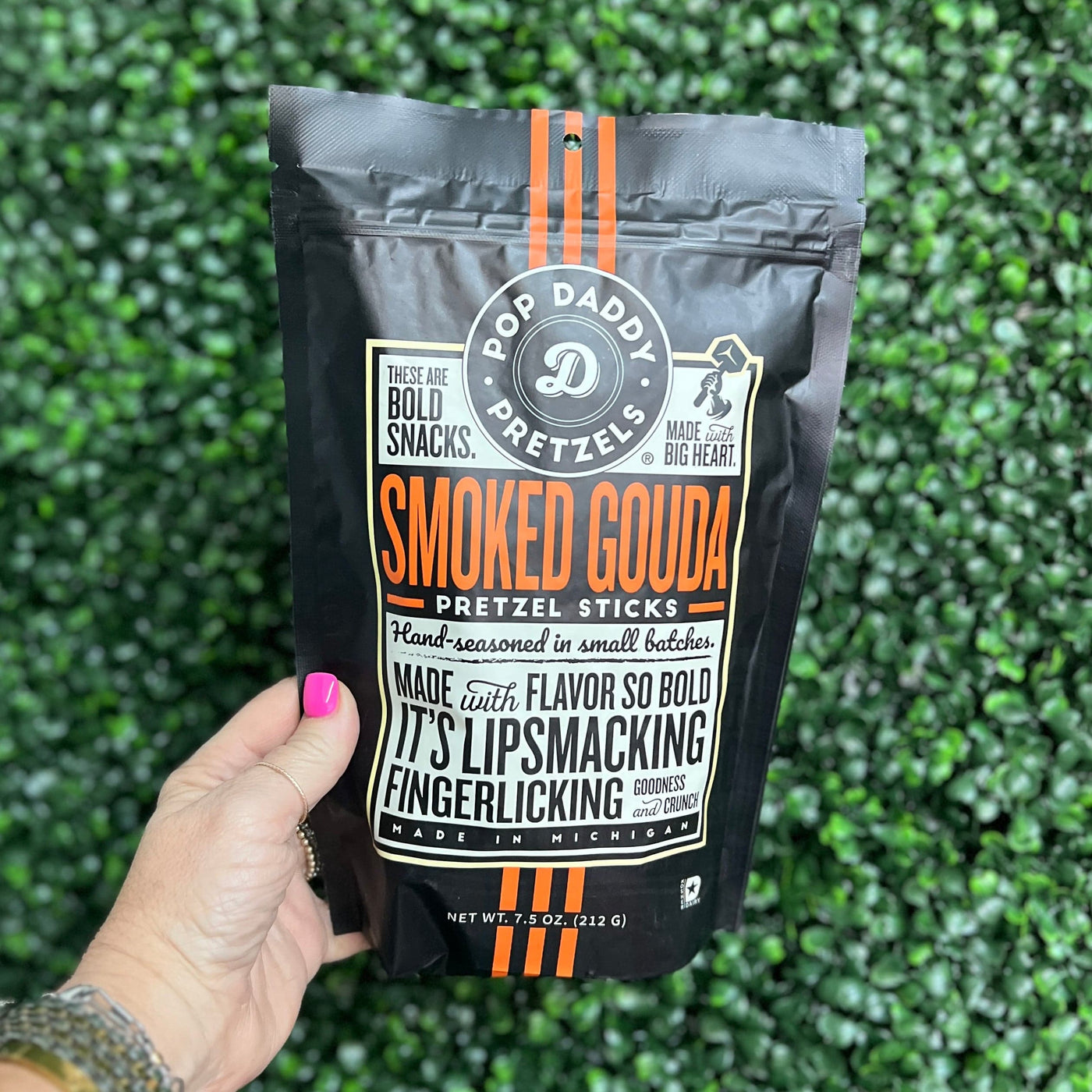 Pop Daddy – Smoked Gouda Seasoned Pretzels 7.5oz Shabby Chic Boutique and Tanning Salon