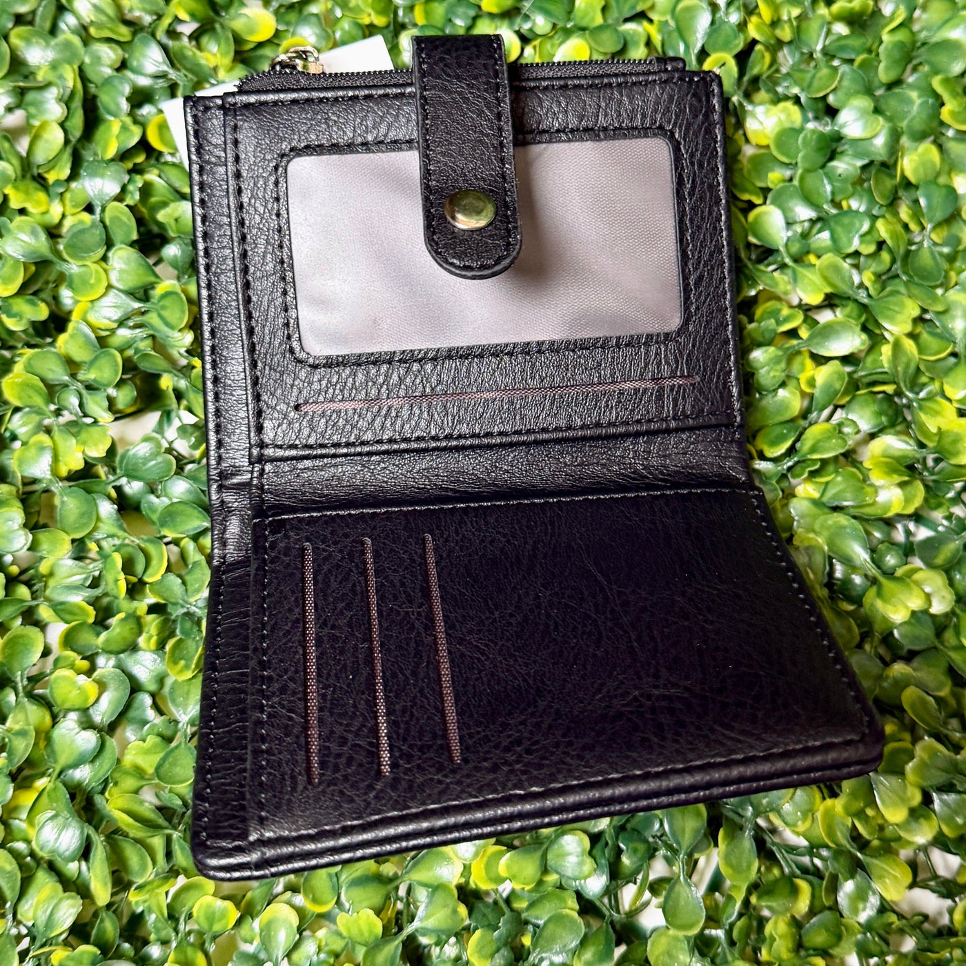 Small Checkered Wallets Shabby Chic Boutique and Tanning Salon