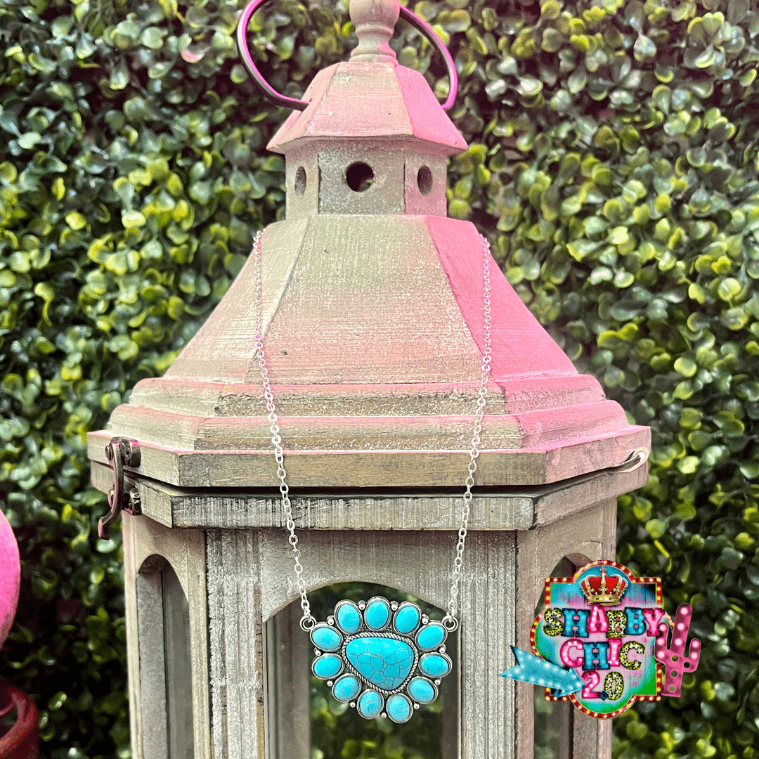 Get Gussied Up Necklace - Turquoise Shabby Chic Boutique and Tanning Salon