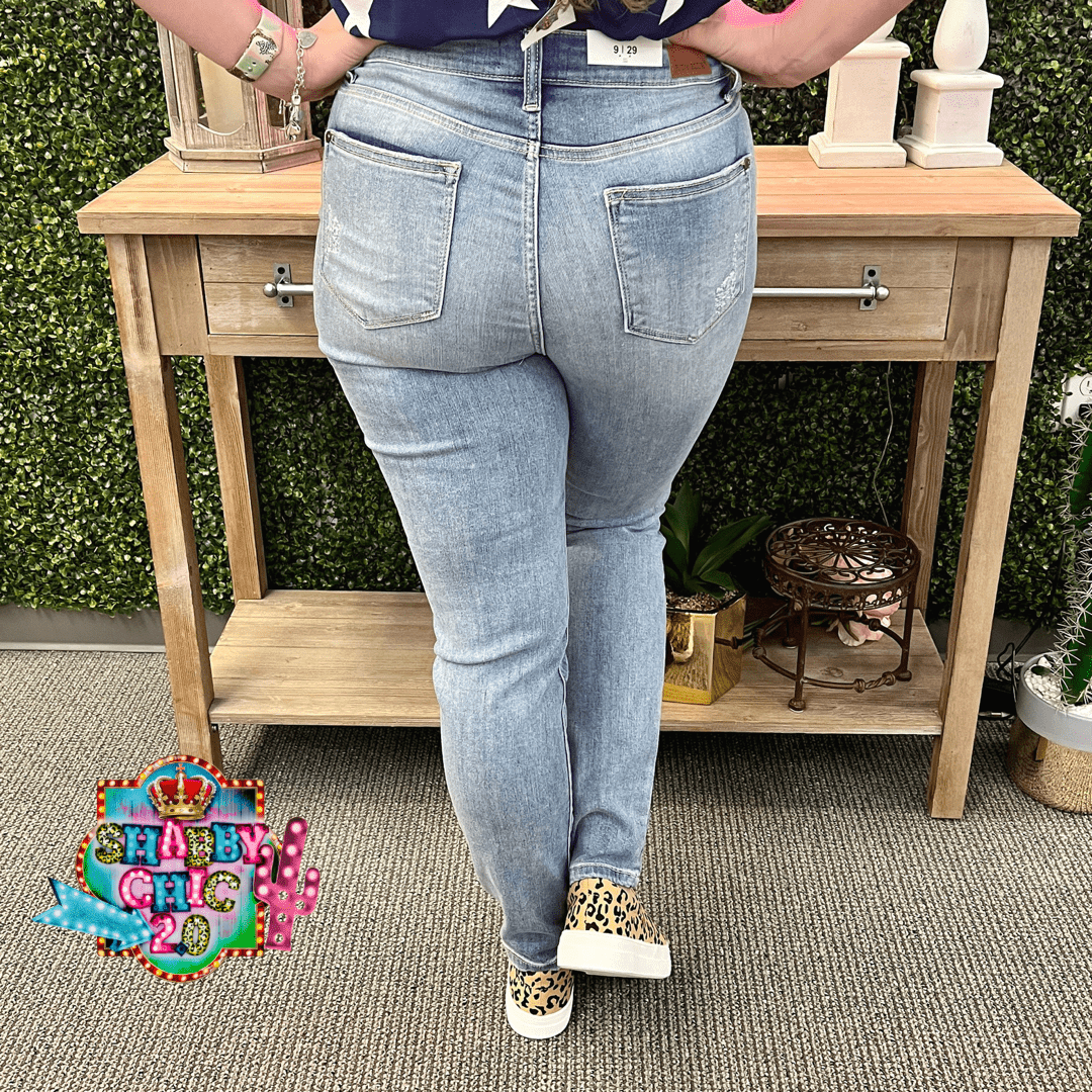 Judy Blue Hi Rise Light Bleach Wash Relaxed Fit Jeans Shabby Chic Boutique and Tanning Salon