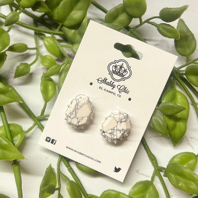 Lila Mae Earrings - White/Silver Shabby Chic Boutique and Tanning Salon