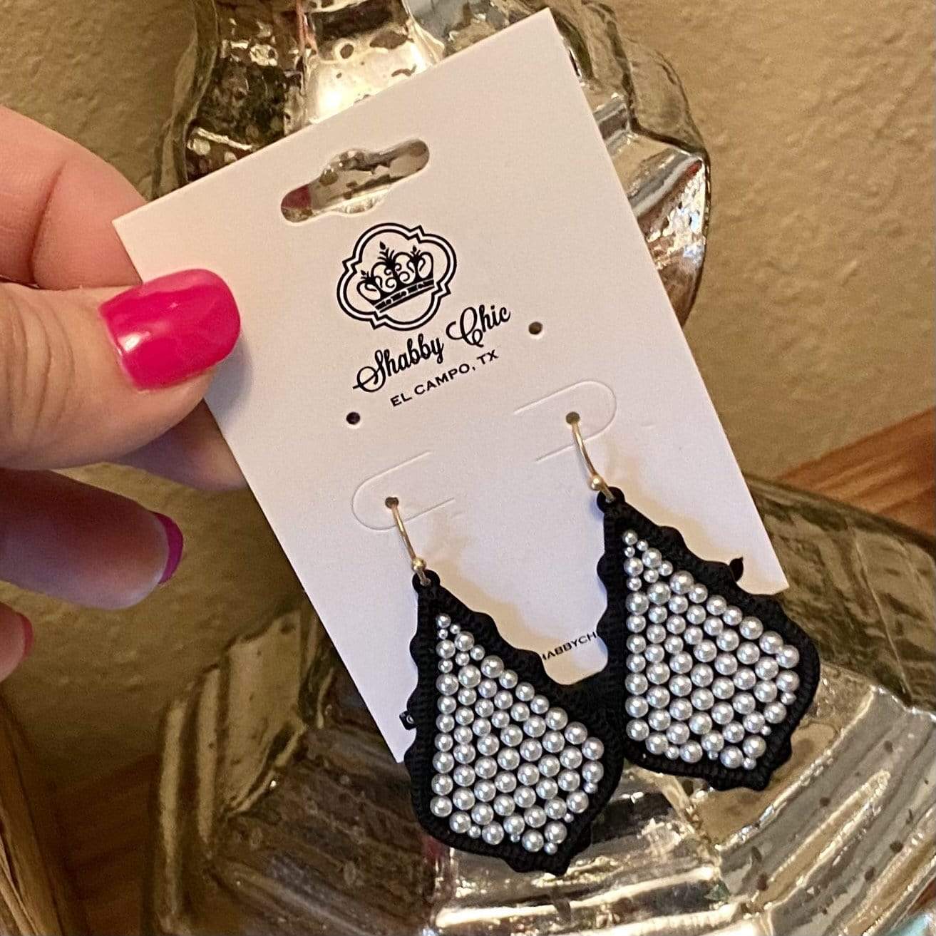 Pearl Girl Earrings - Black Shabby Chic Boutique and Tanning Salon