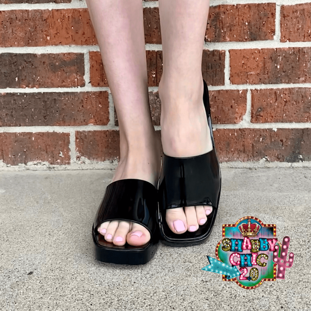Wade Slides - Black Shabby Chic Boutique and Tanning Salon